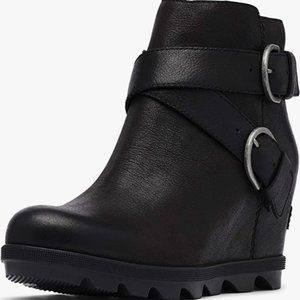 Sorel Women's Joan of Arctic Wedge II Buckle Boot - Light Rain - Waterproof
